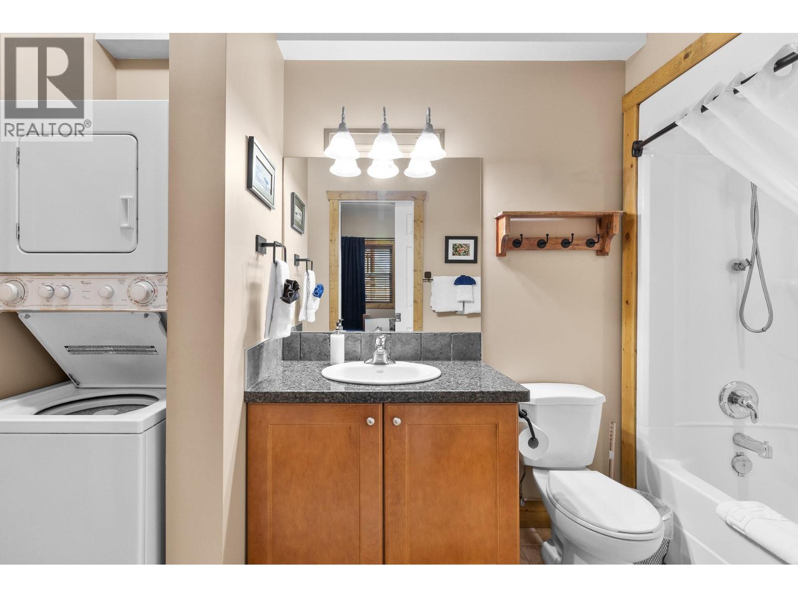 #122 5401 Lakeshore Drive - 30