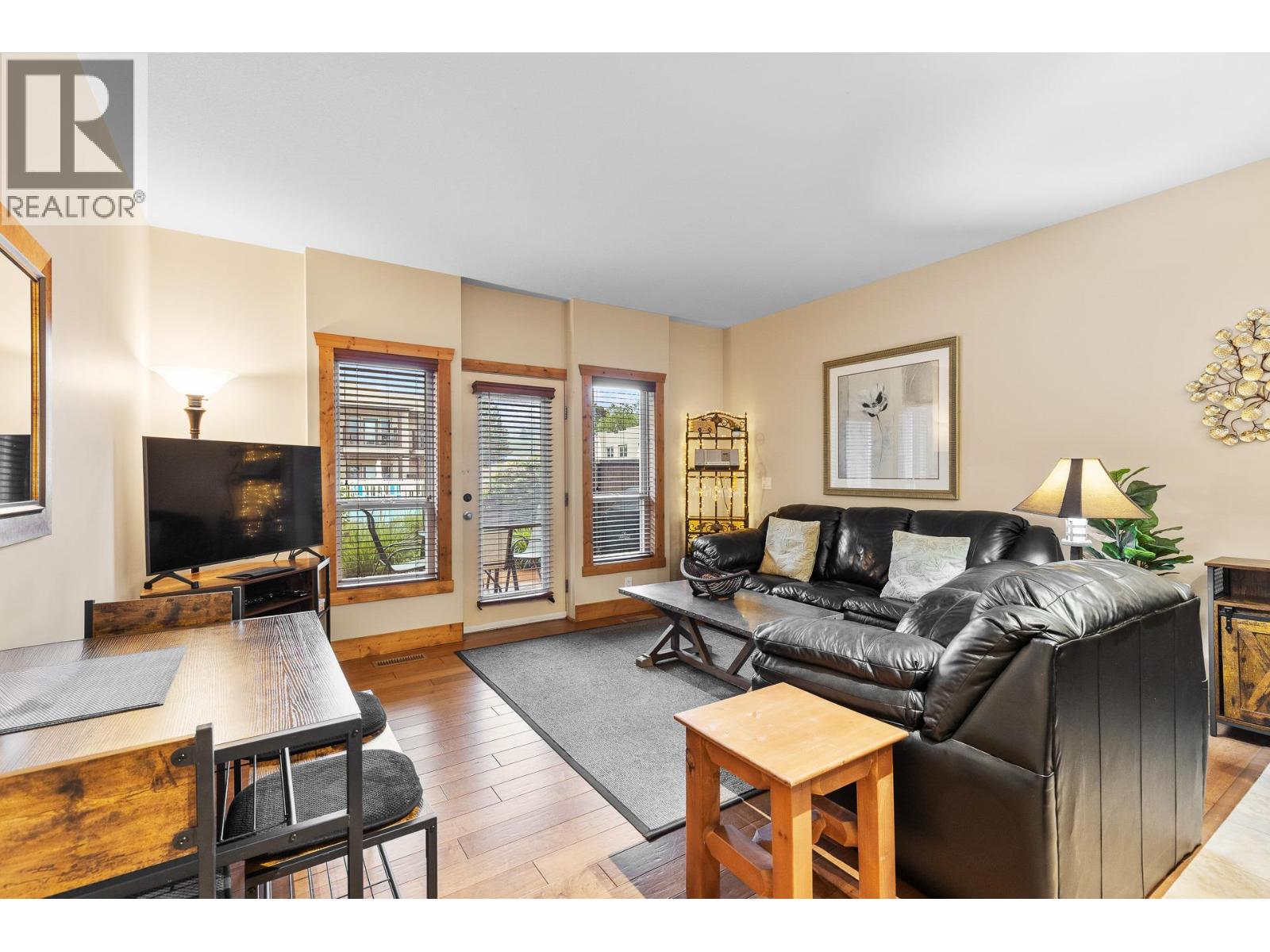 #122 5401 Lakeshore Drive - 18