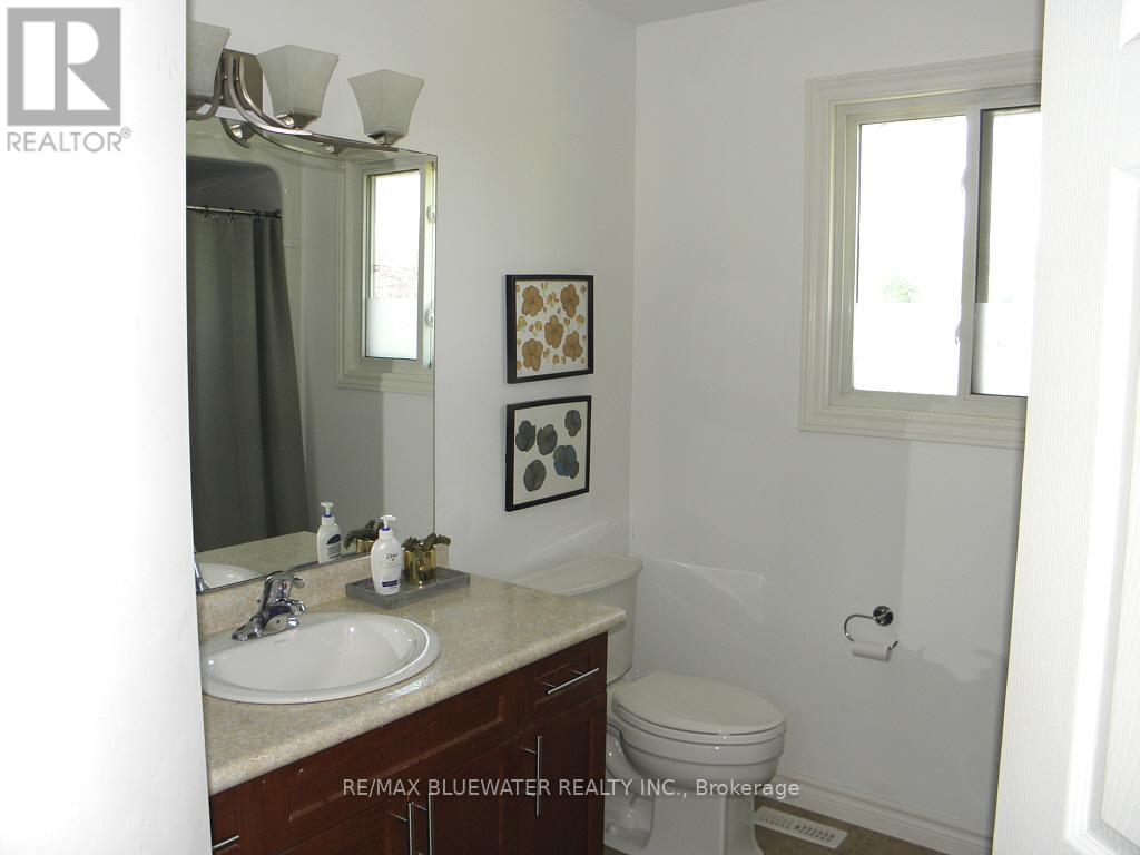 95 DEBORAH DRIVE - 23