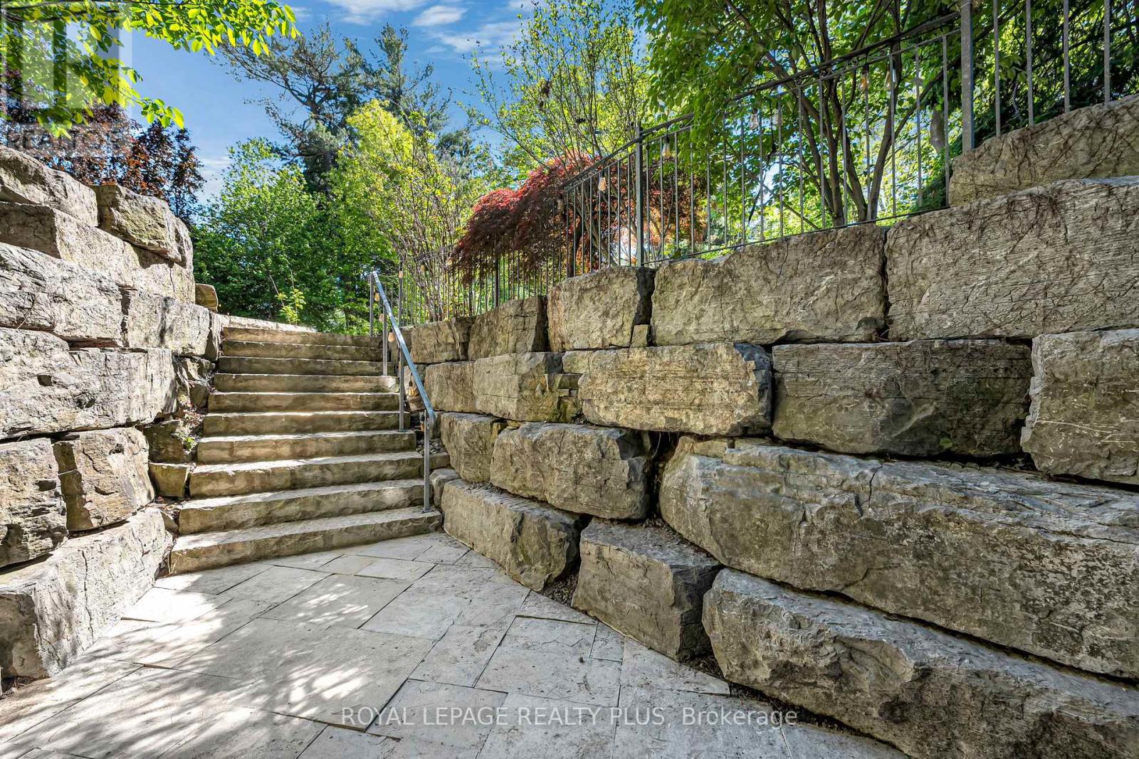 1476 CARMEN DRIVE - 41