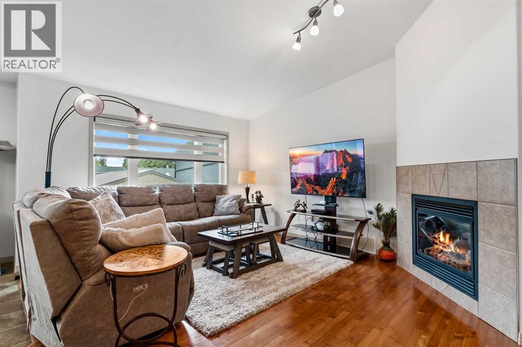 4721 58 Avenue - 11