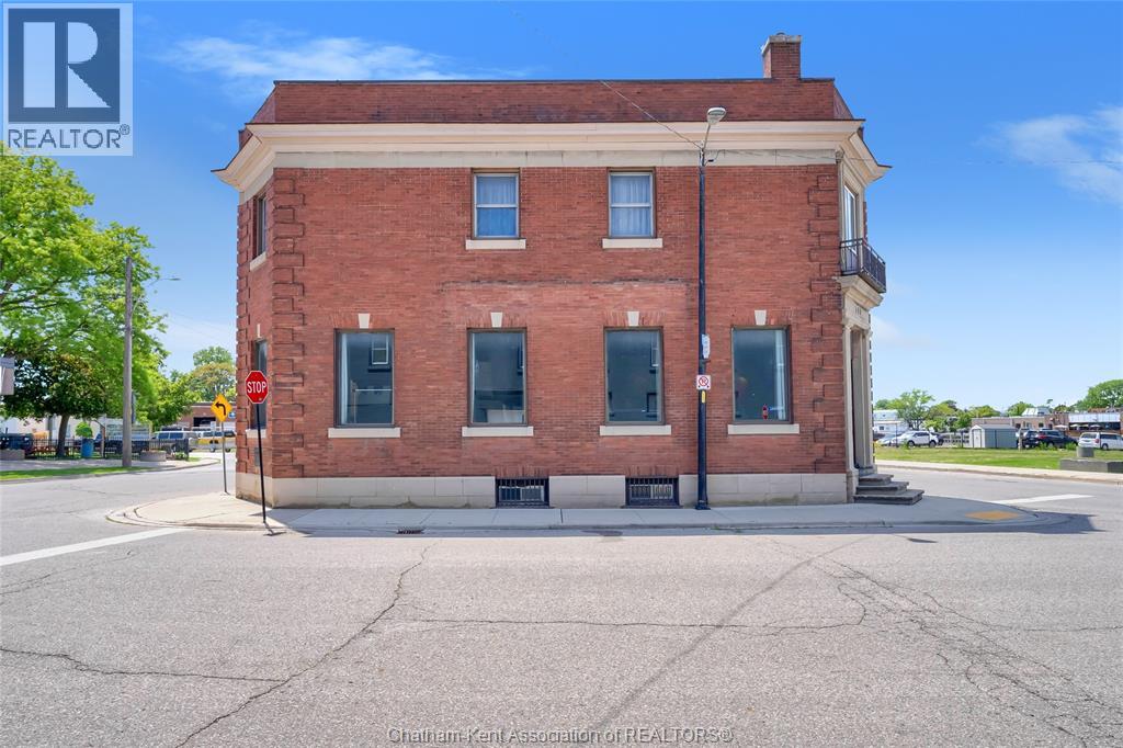500 Wallace STREET - 5