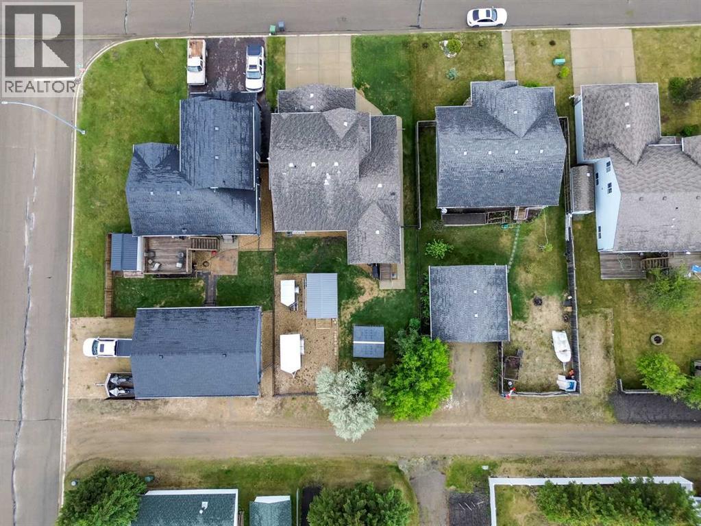4721 58 Avenue - 41