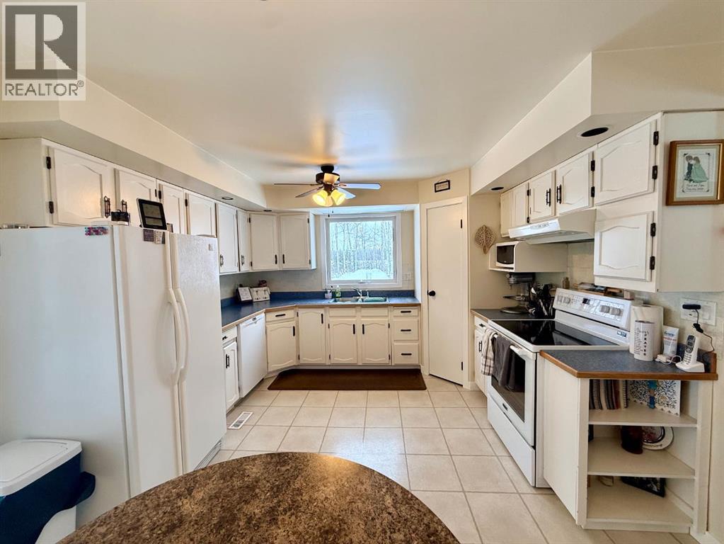 14371 TWP RD 1072 - 15