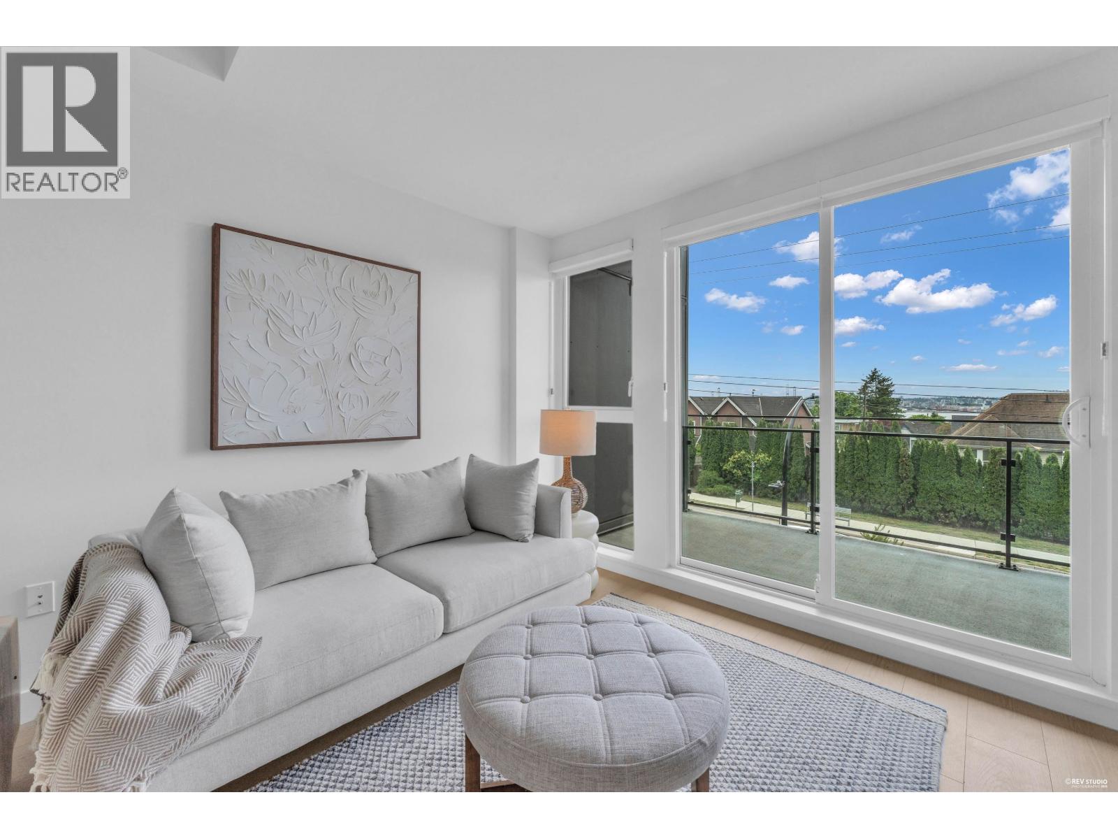 103/203 422 E 3RD STREET, North Vancouver