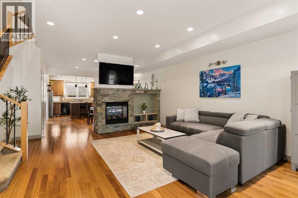 3127 40 Street SW - 15