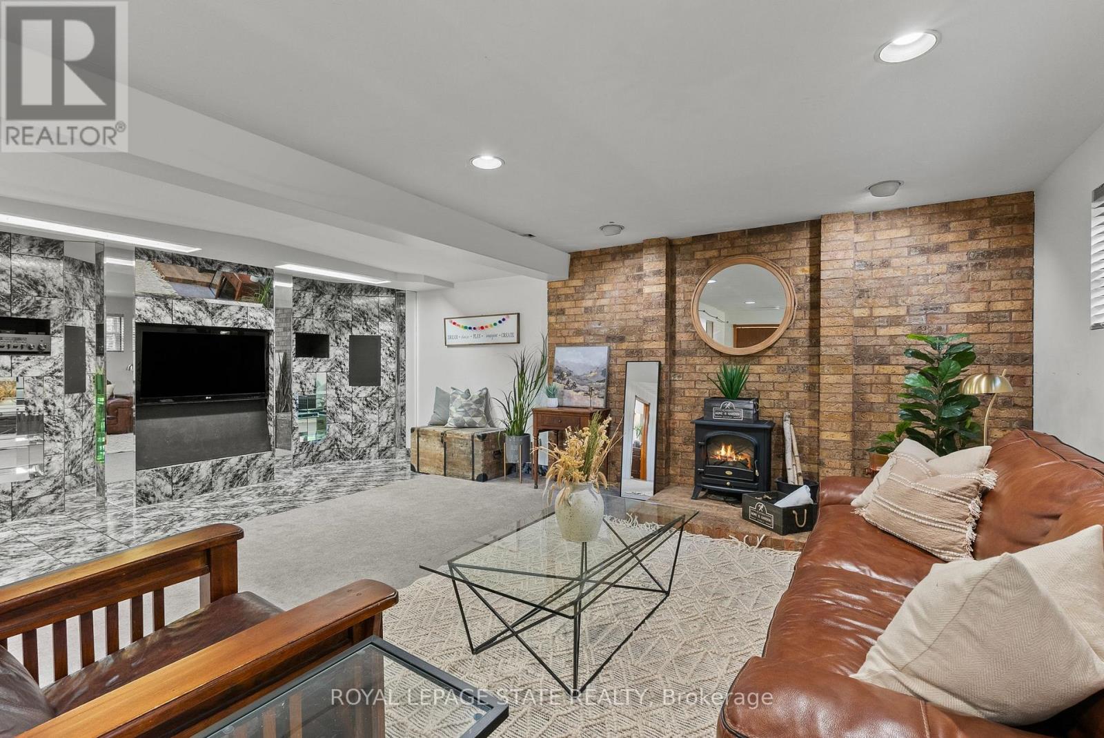83 AMBERWOOD STREET - 27