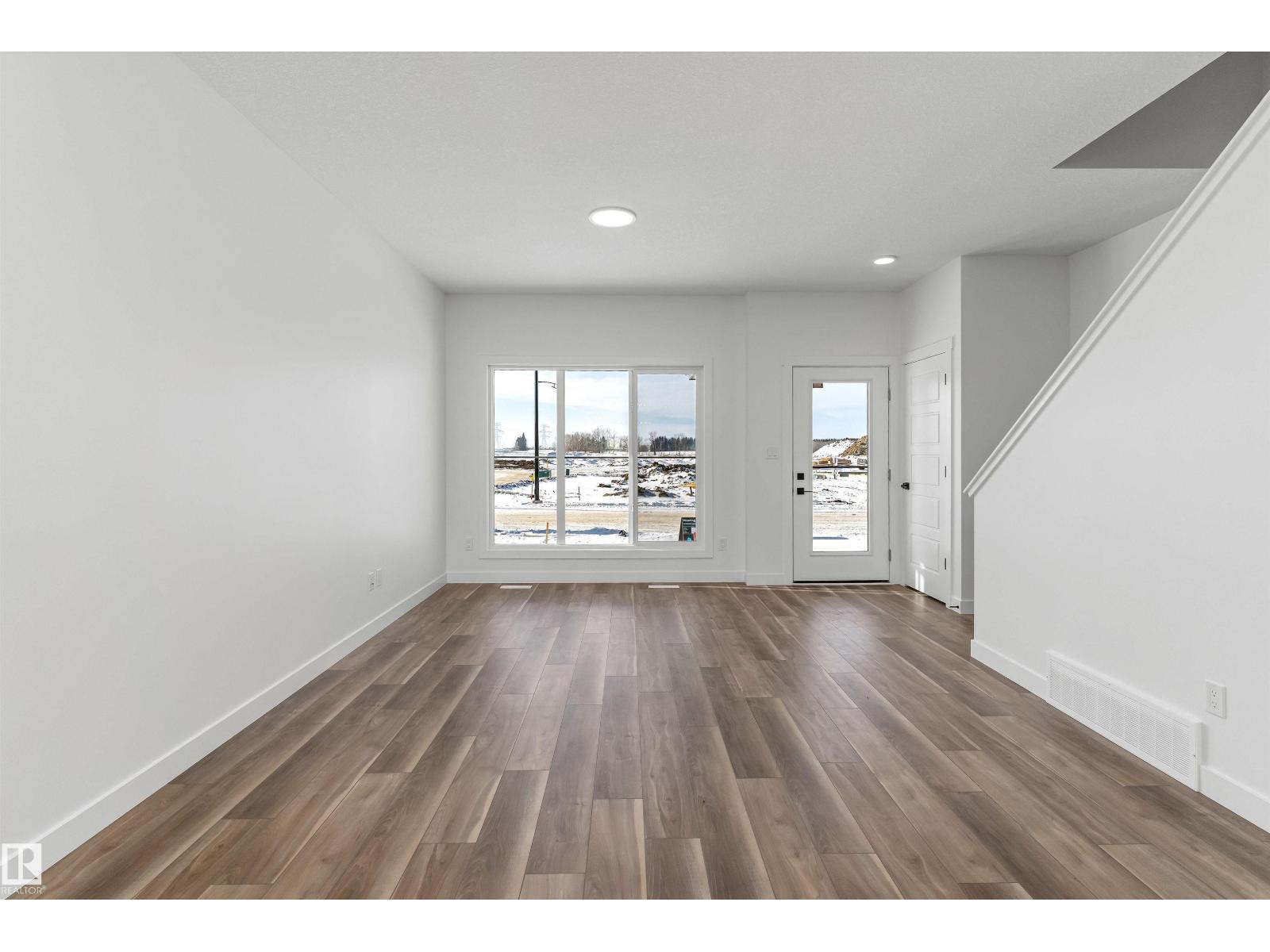 4203 63 ST - 12
