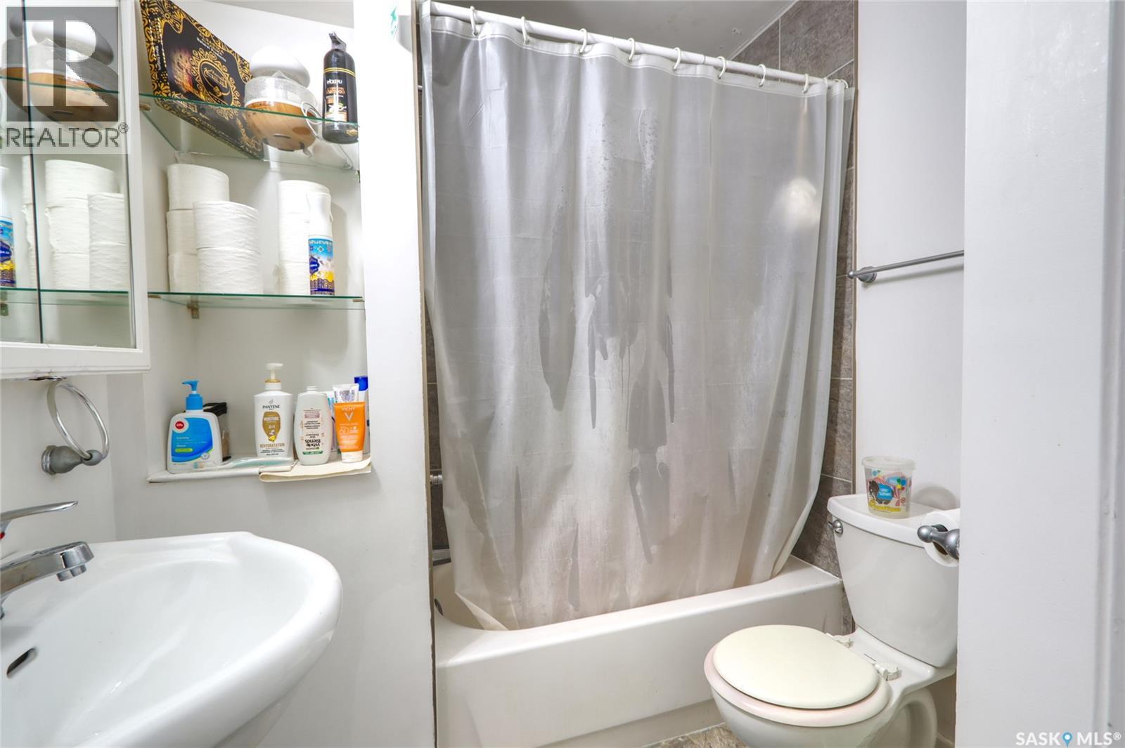 426 Robinson STREET - 12