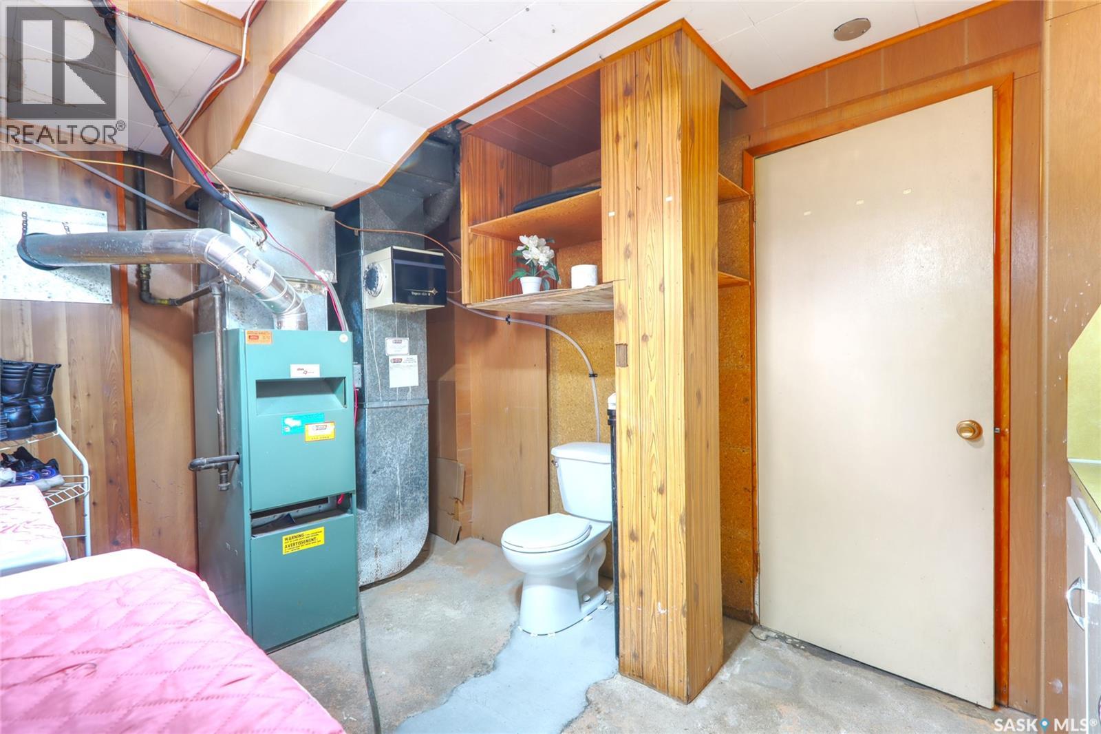 426 Robinson STREET - 18