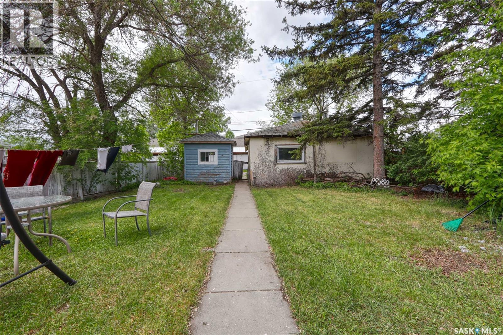 426 Robinson STREET - 19