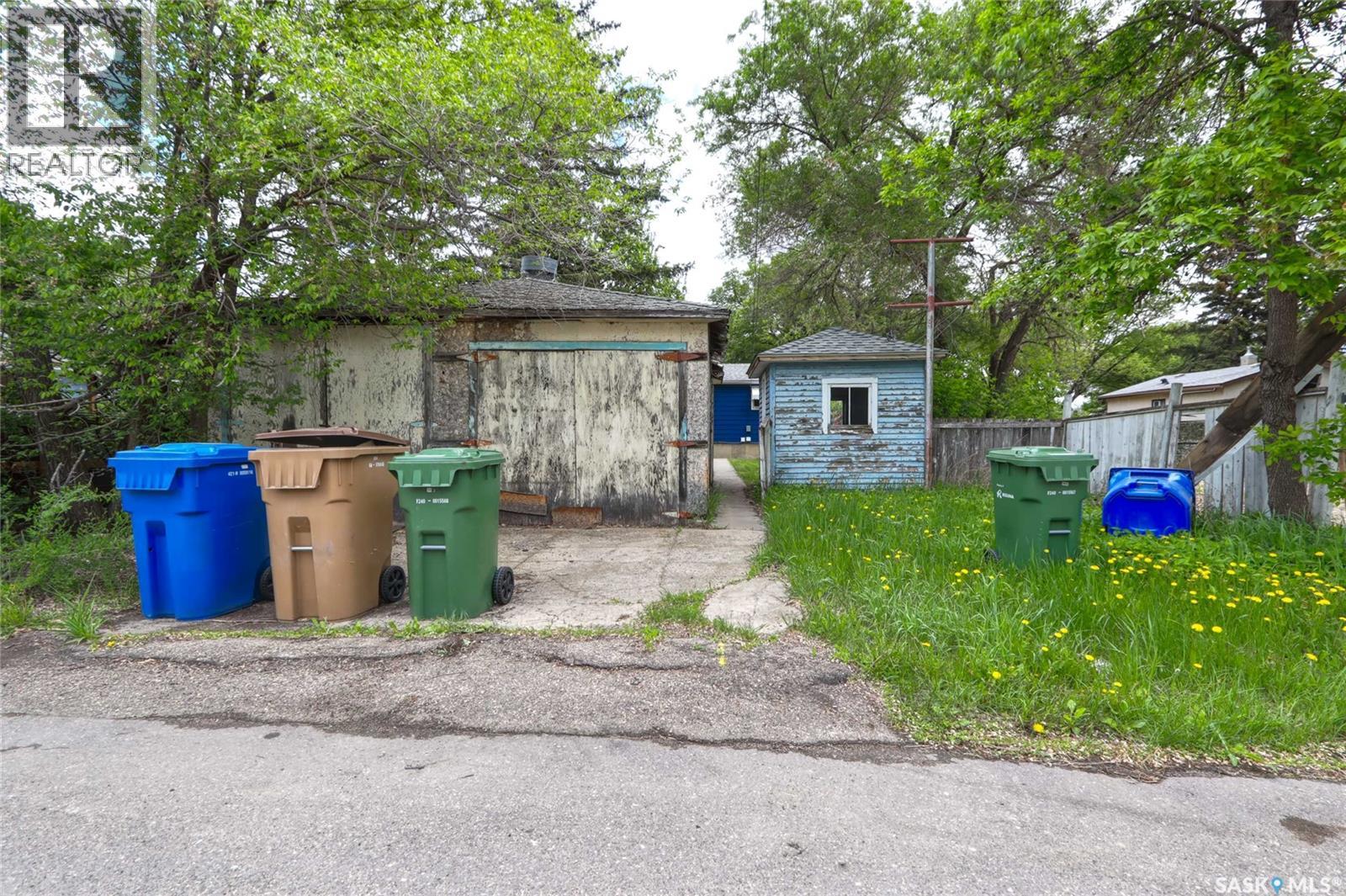 426 Robinson STREET - 21