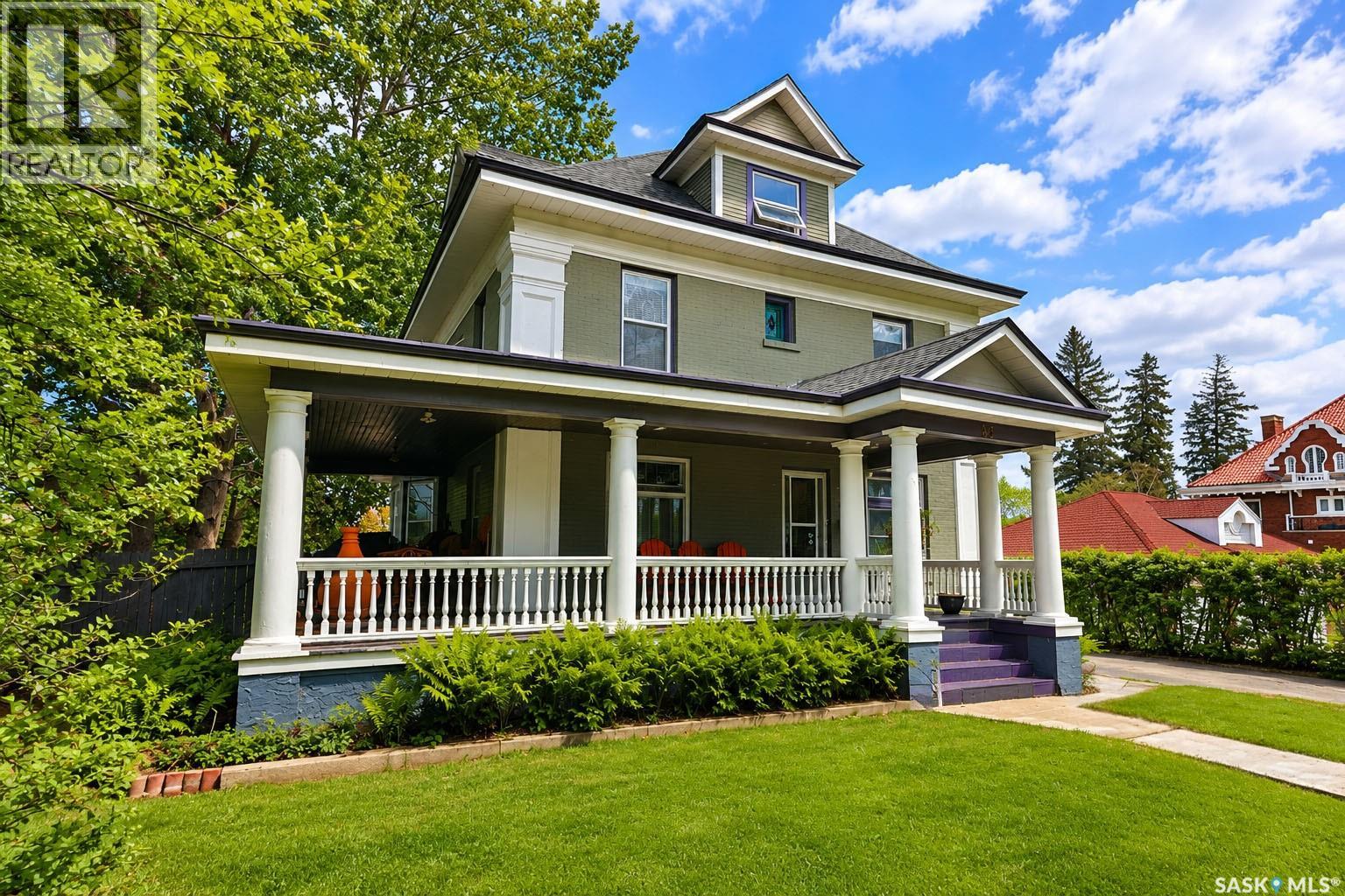 42 20th STREET E - 1