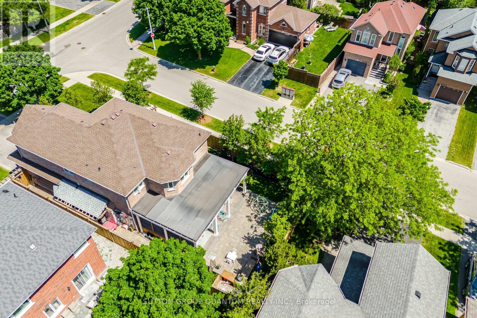 490 GROVEHILL ROAD - 46