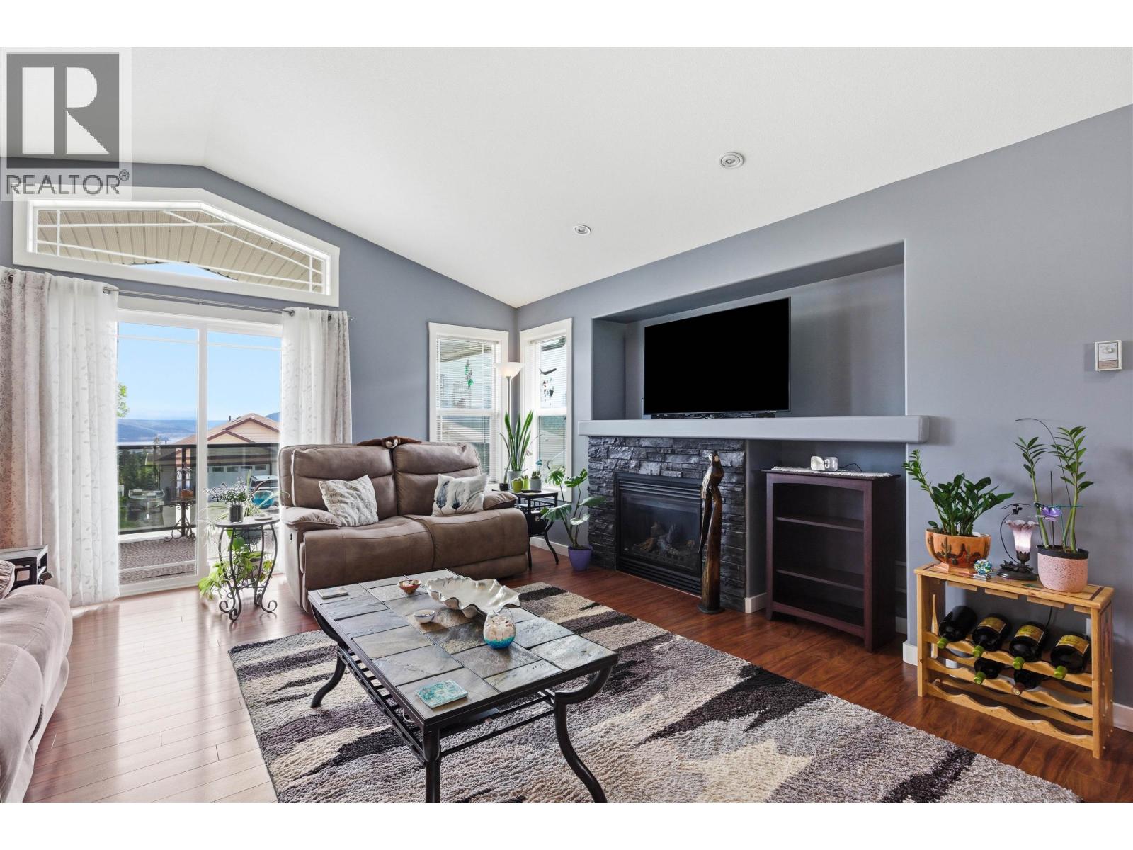99 EAGLE CRESCENT - 12