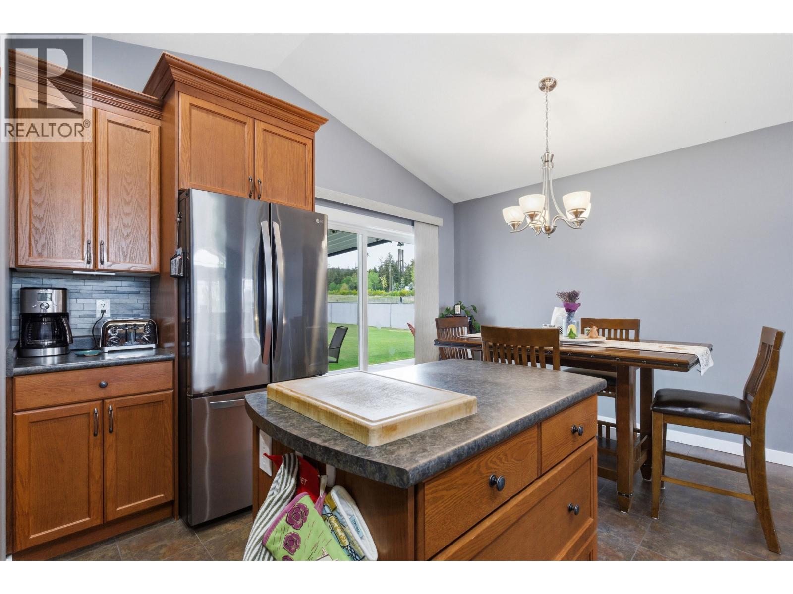 99 EAGLE CRESCENT - 8