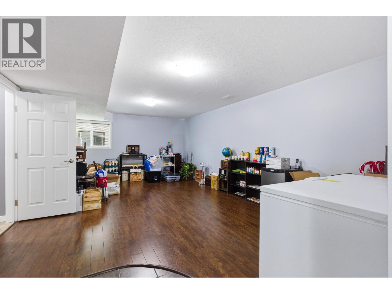 99 EAGLE CRESCENT - 24