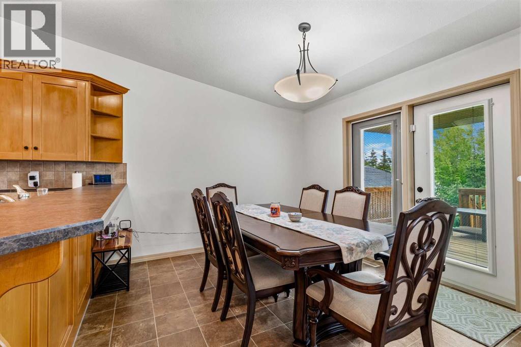4721 58 Avenue - 8