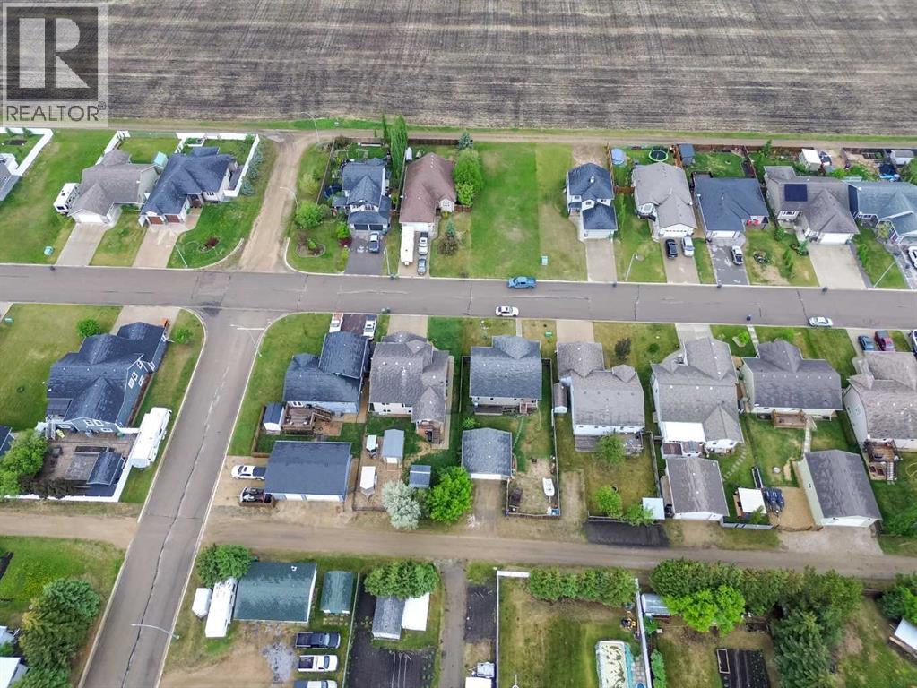 4721 58 Avenue - 41