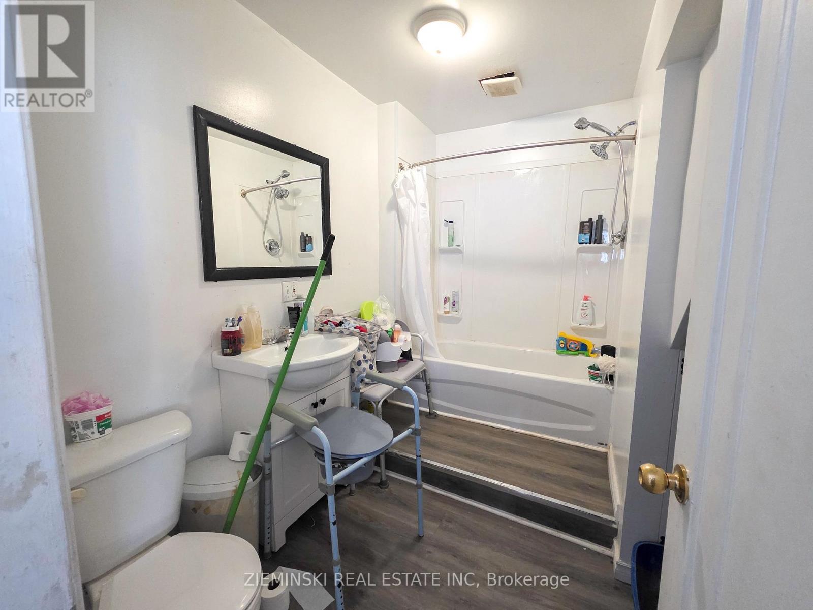 115 POLLOCK STREET - 16