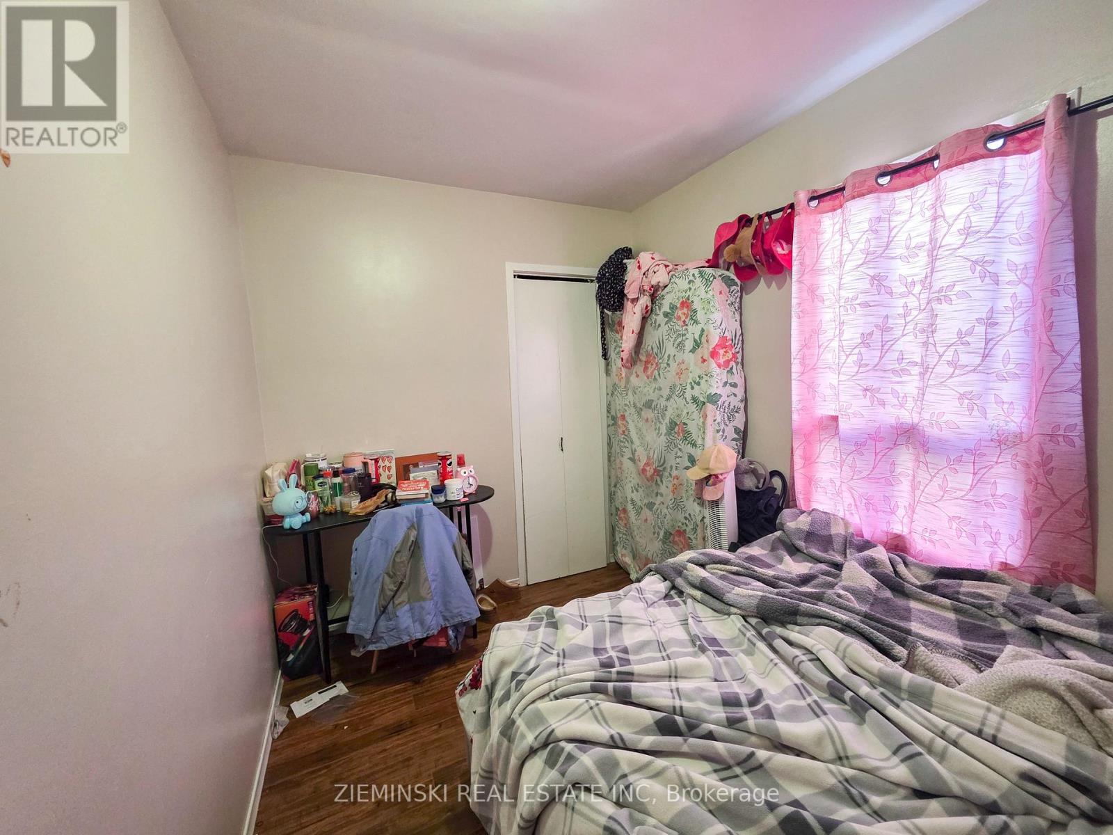 115 POLLOCK STREET - 28