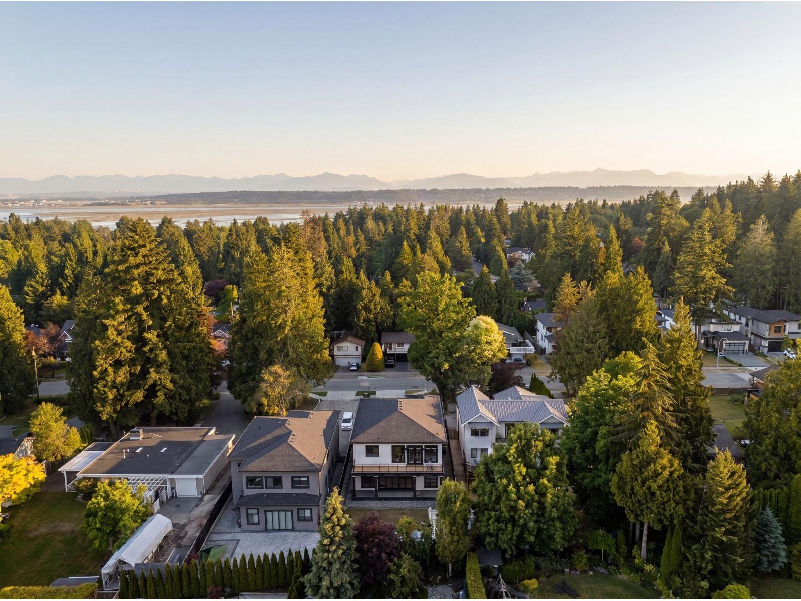 12686 25 AVENUE, Surrey