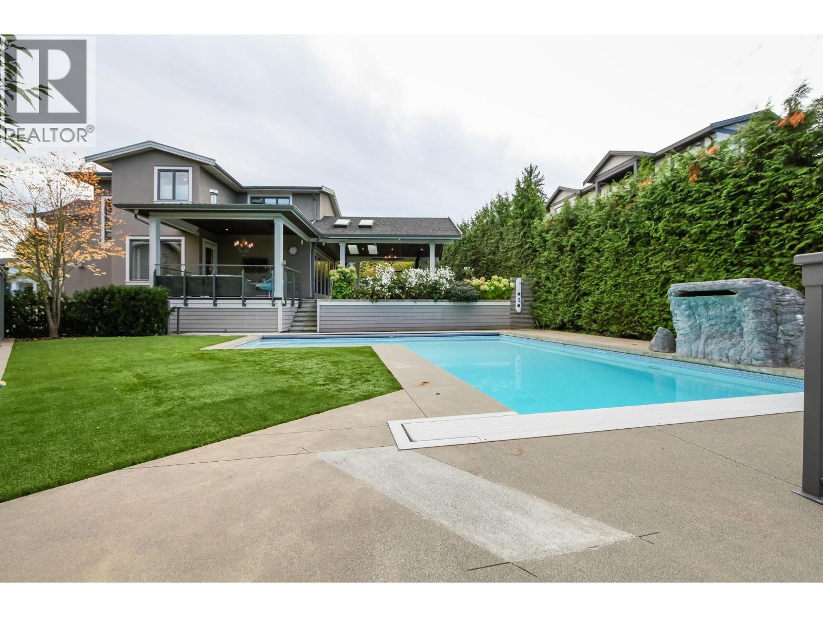 7863 WALMSLEY COURT, Burnaby