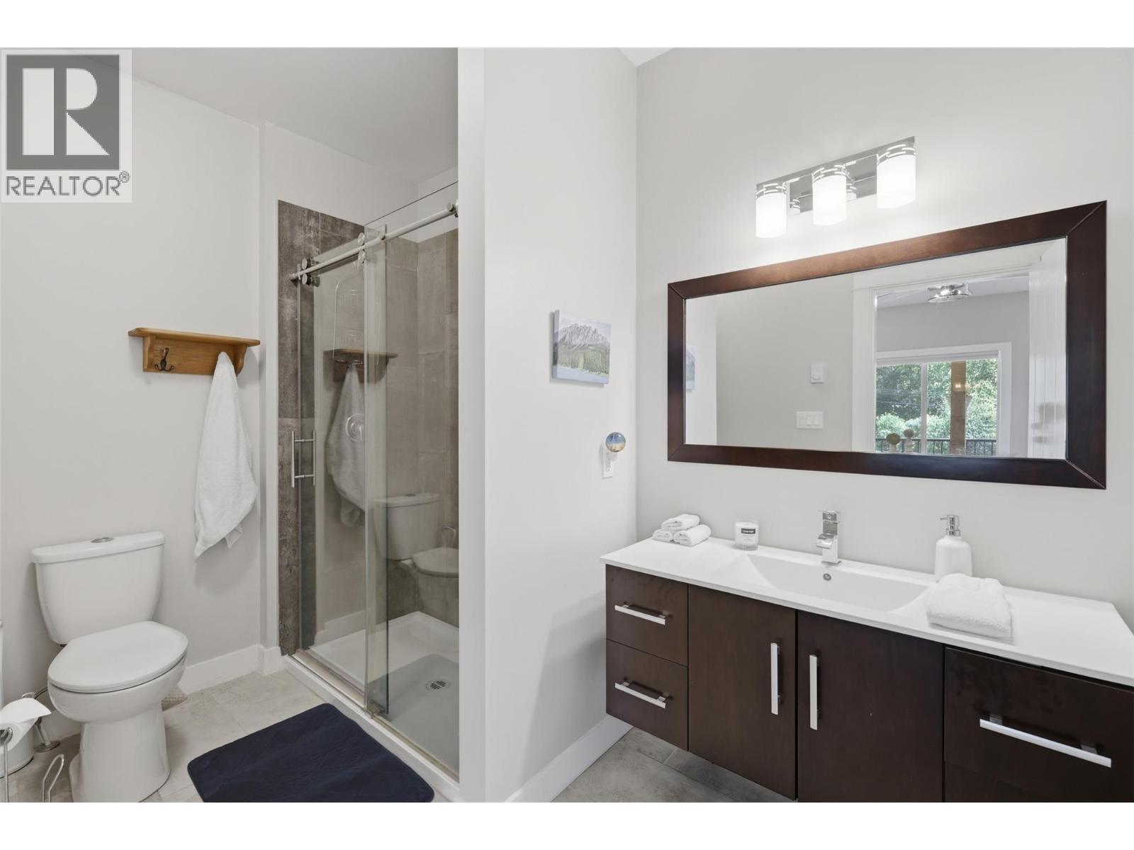 7384 Cahilty Crescent - 29