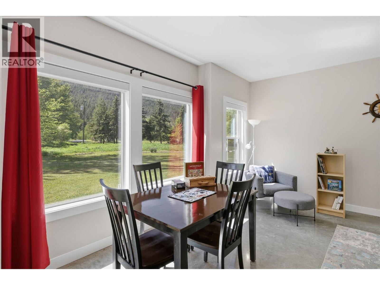 7384 Cahilty Crescent, Kamloops