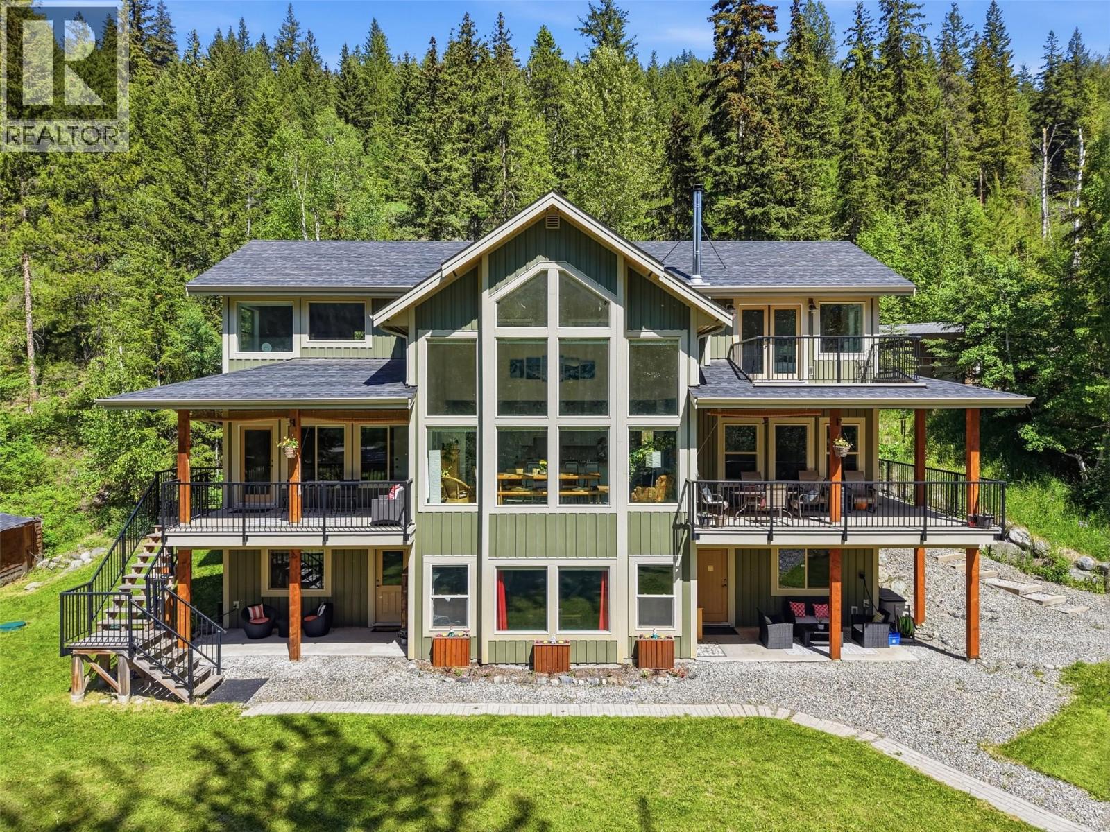 7384 Cahilty Crescent, Kamloops
