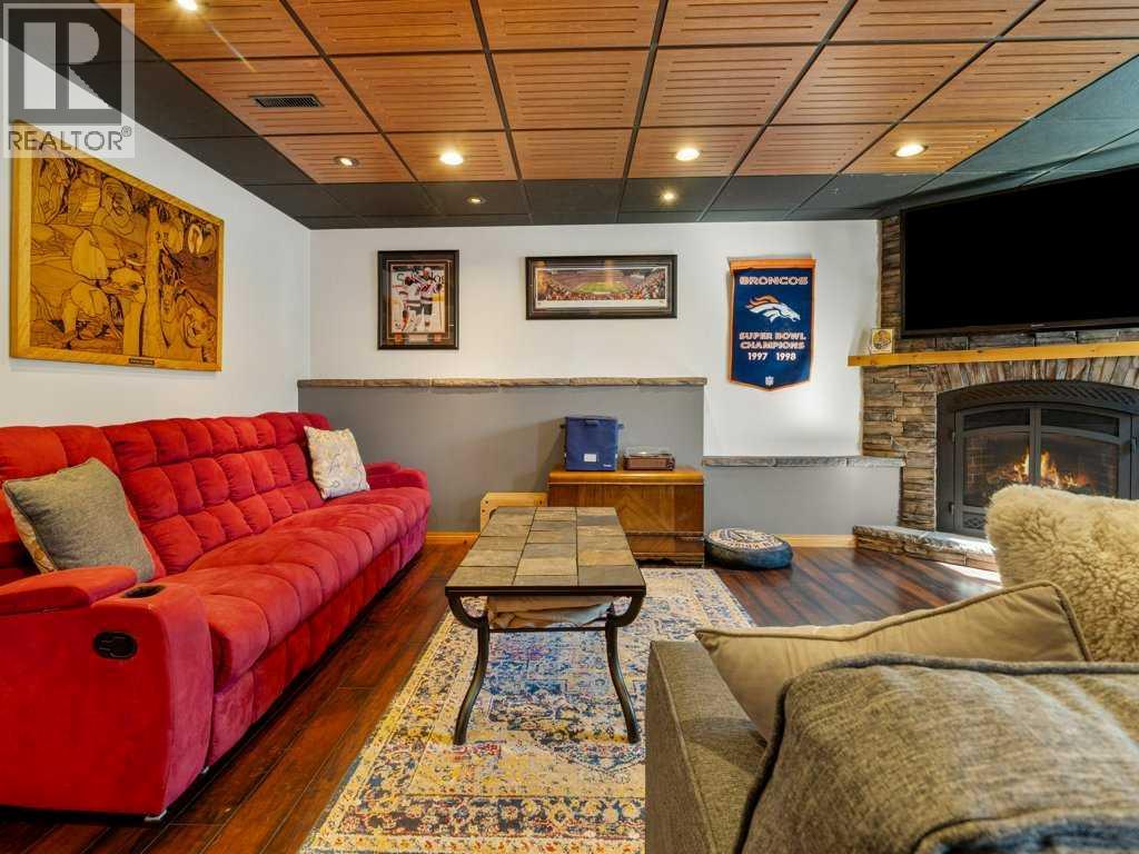 202 Mt Sundance Crescent W - 34