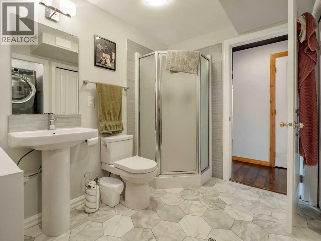 202 Mt Sundance Crescent W - 41