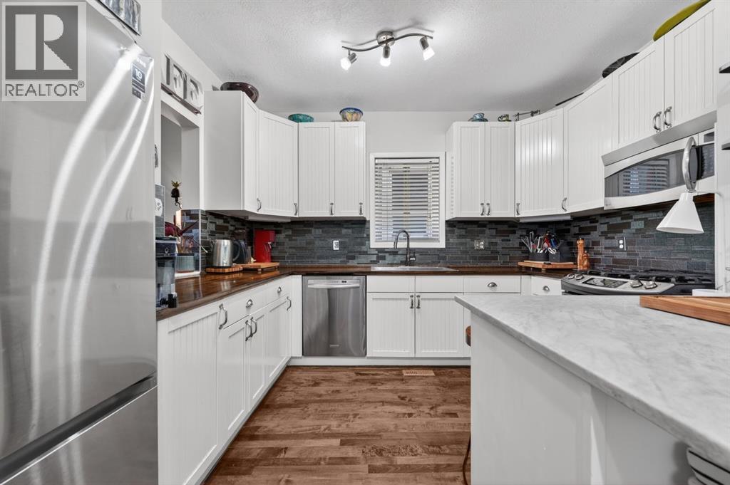 447 Marsh Road NE - 18