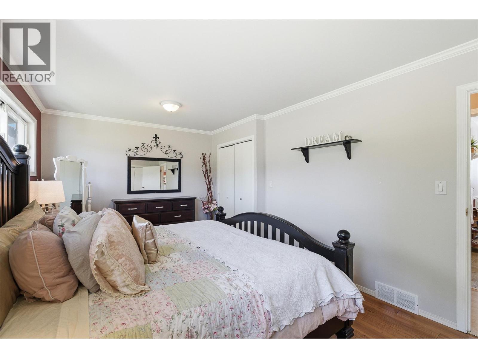 2920 Ransom Avenue - 24