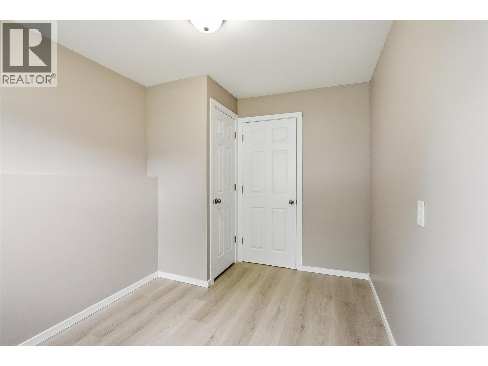 2920 Ransom Avenue - 36