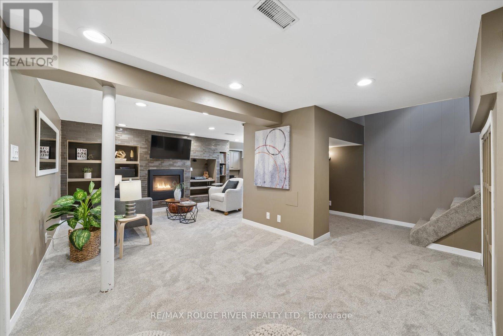 1007 WALTON BOULEVARD - 22