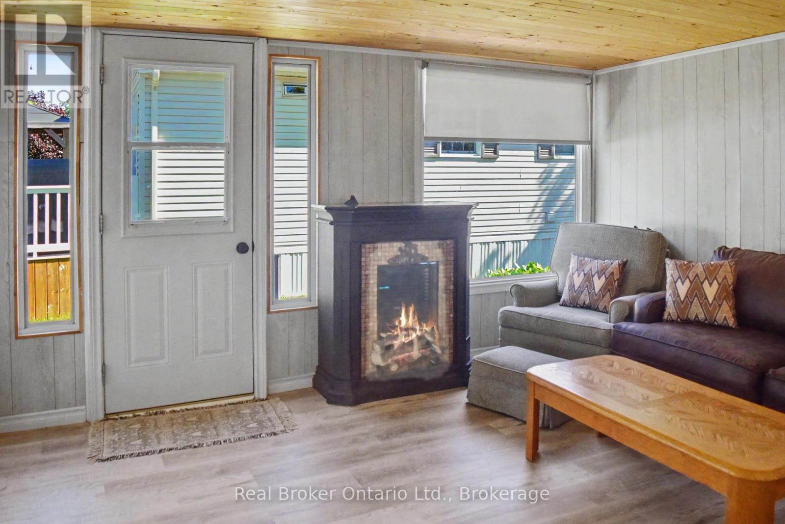 13 SOUTHLINE AVENUE - 14