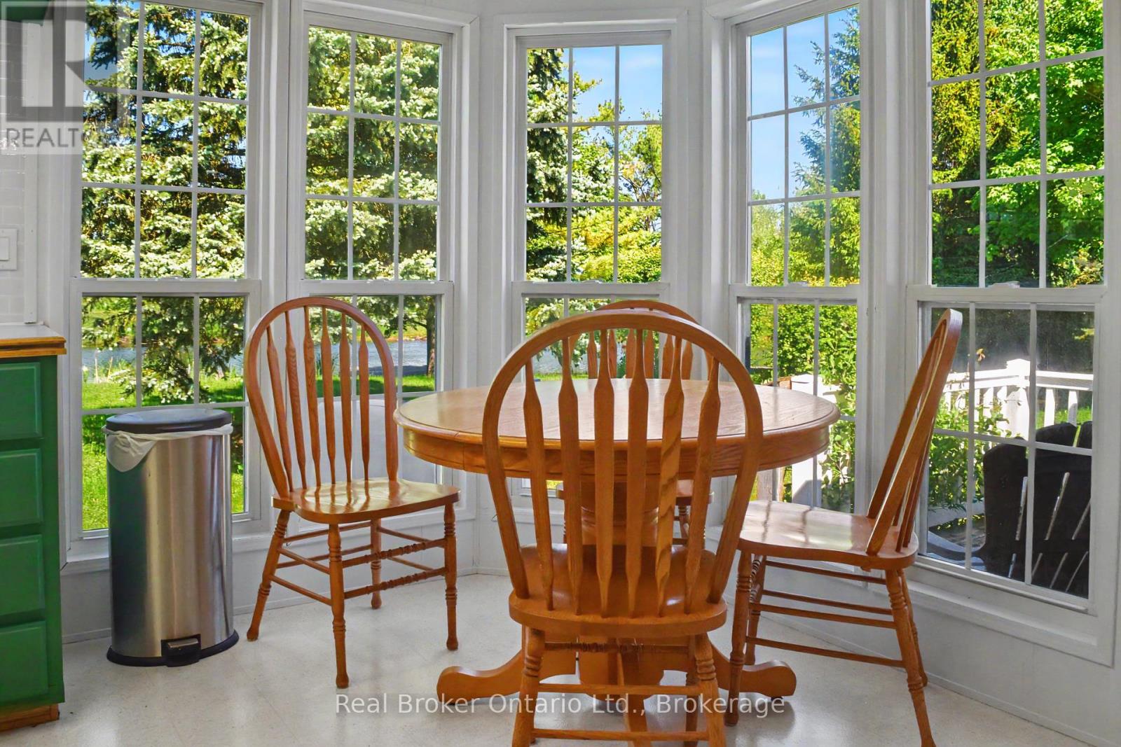 13 SOUTHLINE AVENUE - 17