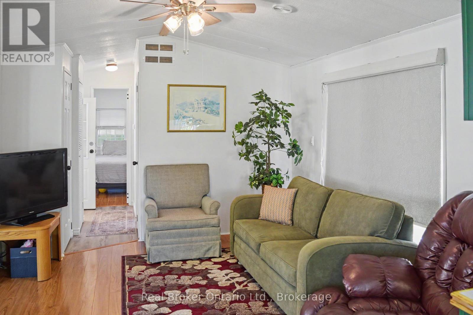13 SOUTHLINE AVENUE - 24