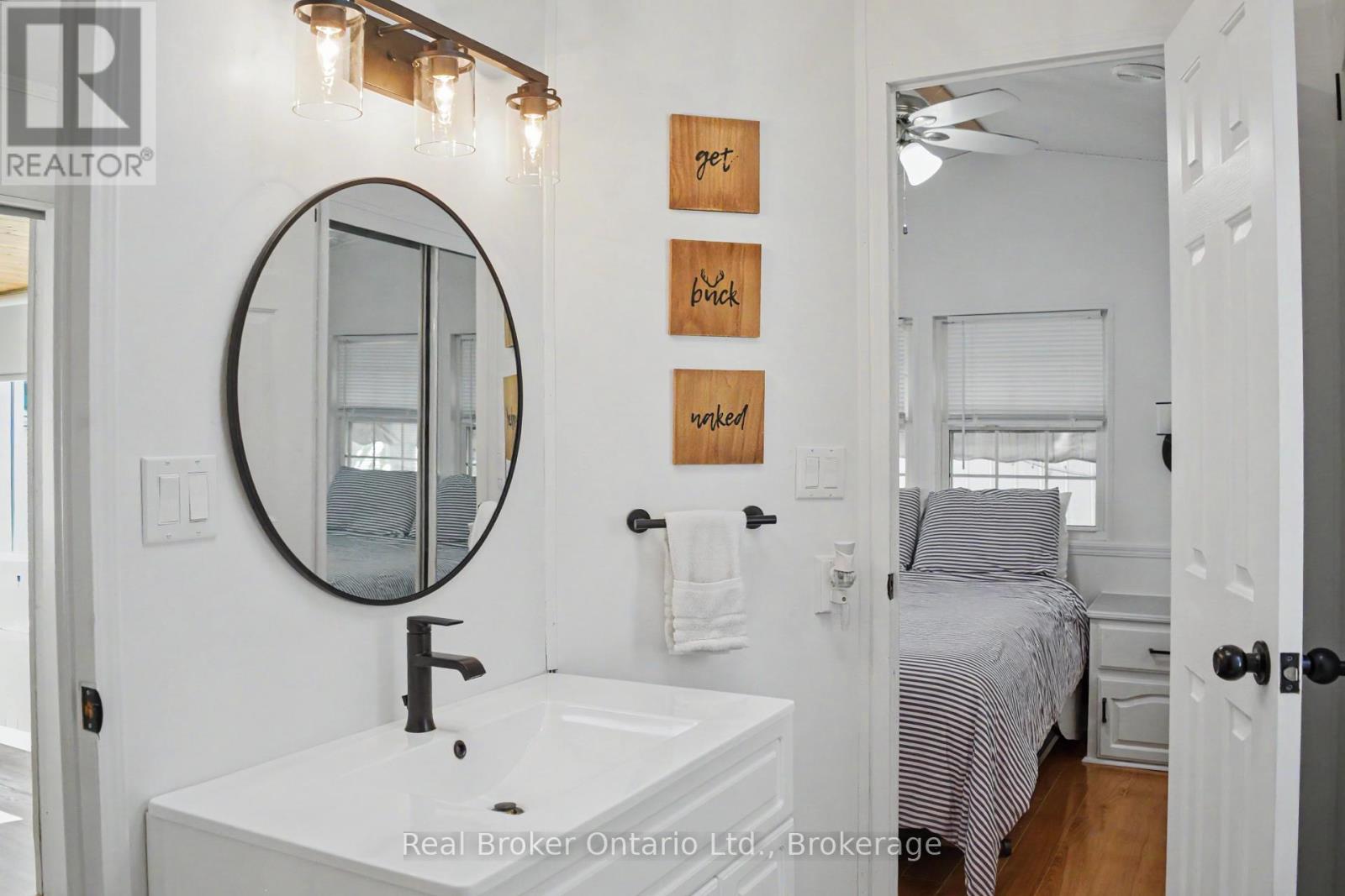 13 SOUTHLINE AVENUE - 26