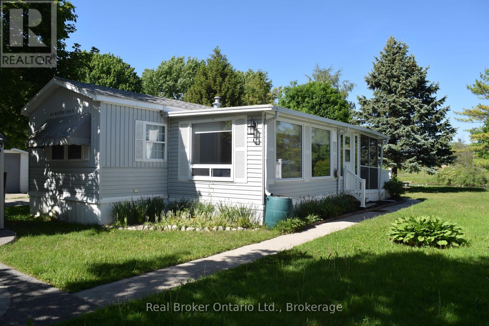13 SOUTHLINE AVENUE - 42