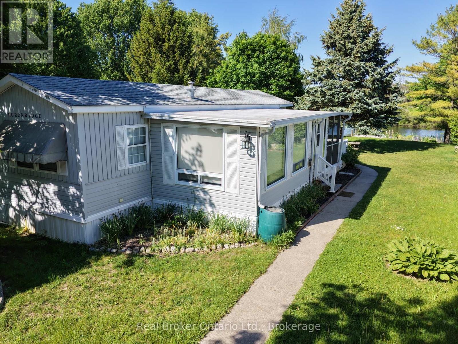 13 SOUTHLINE AVENUE - 9