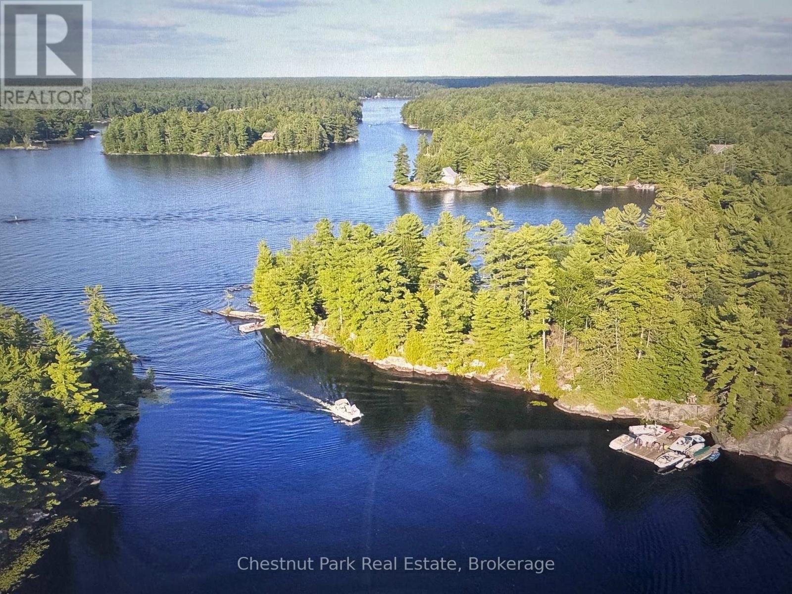 10 ISLAND 21 KL BOYD ISLAND - 37