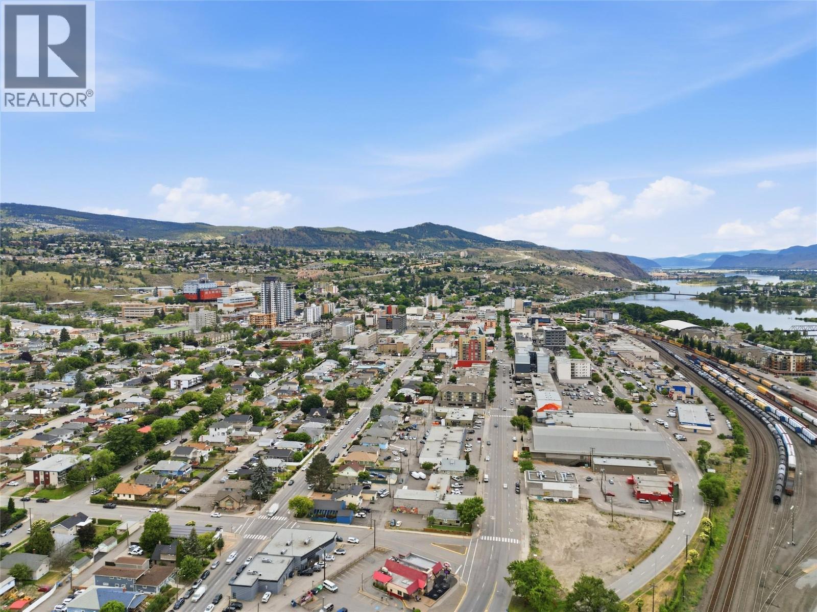 #310 950 LORNE Street - 34