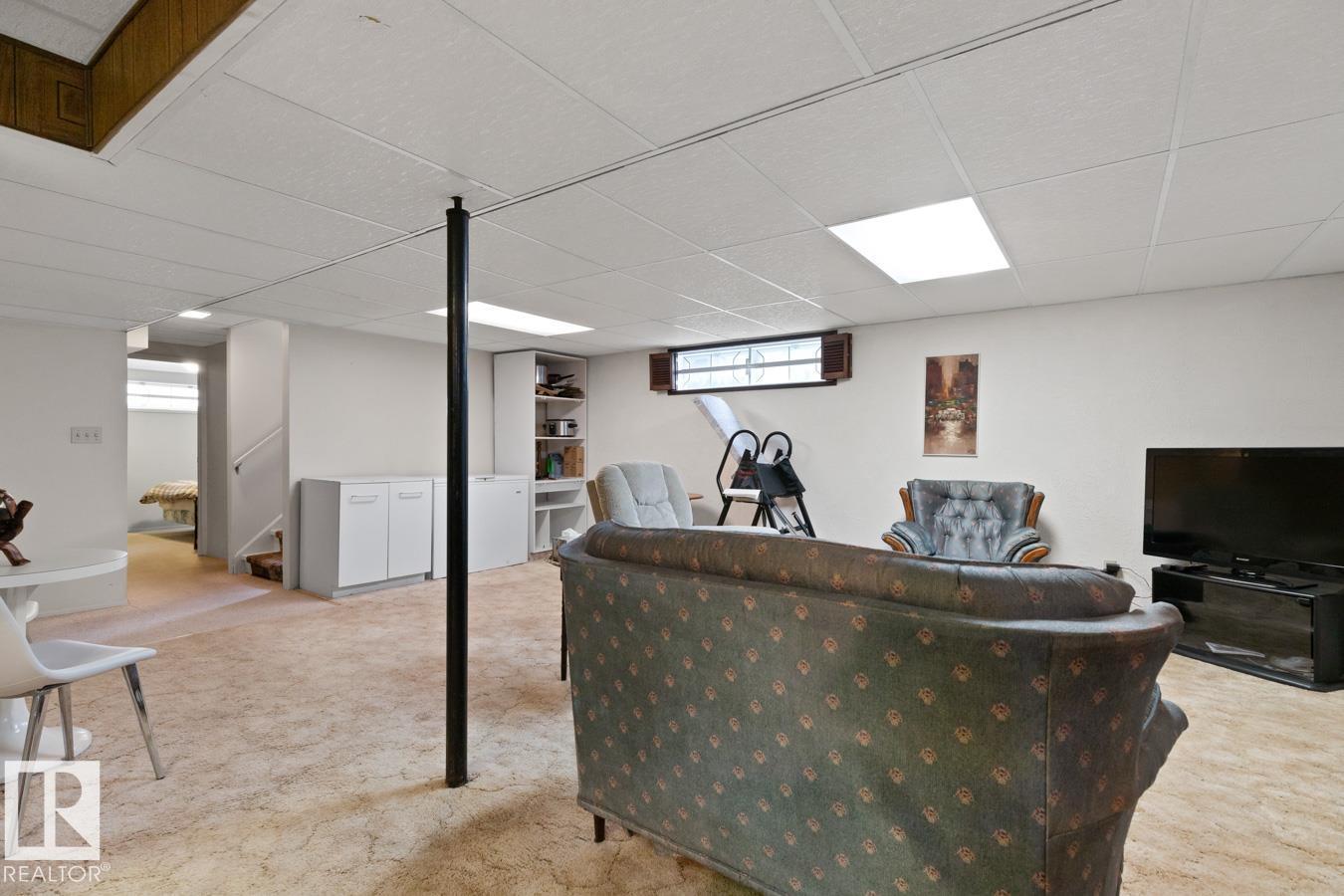 28 BRAESIDE CR - 32