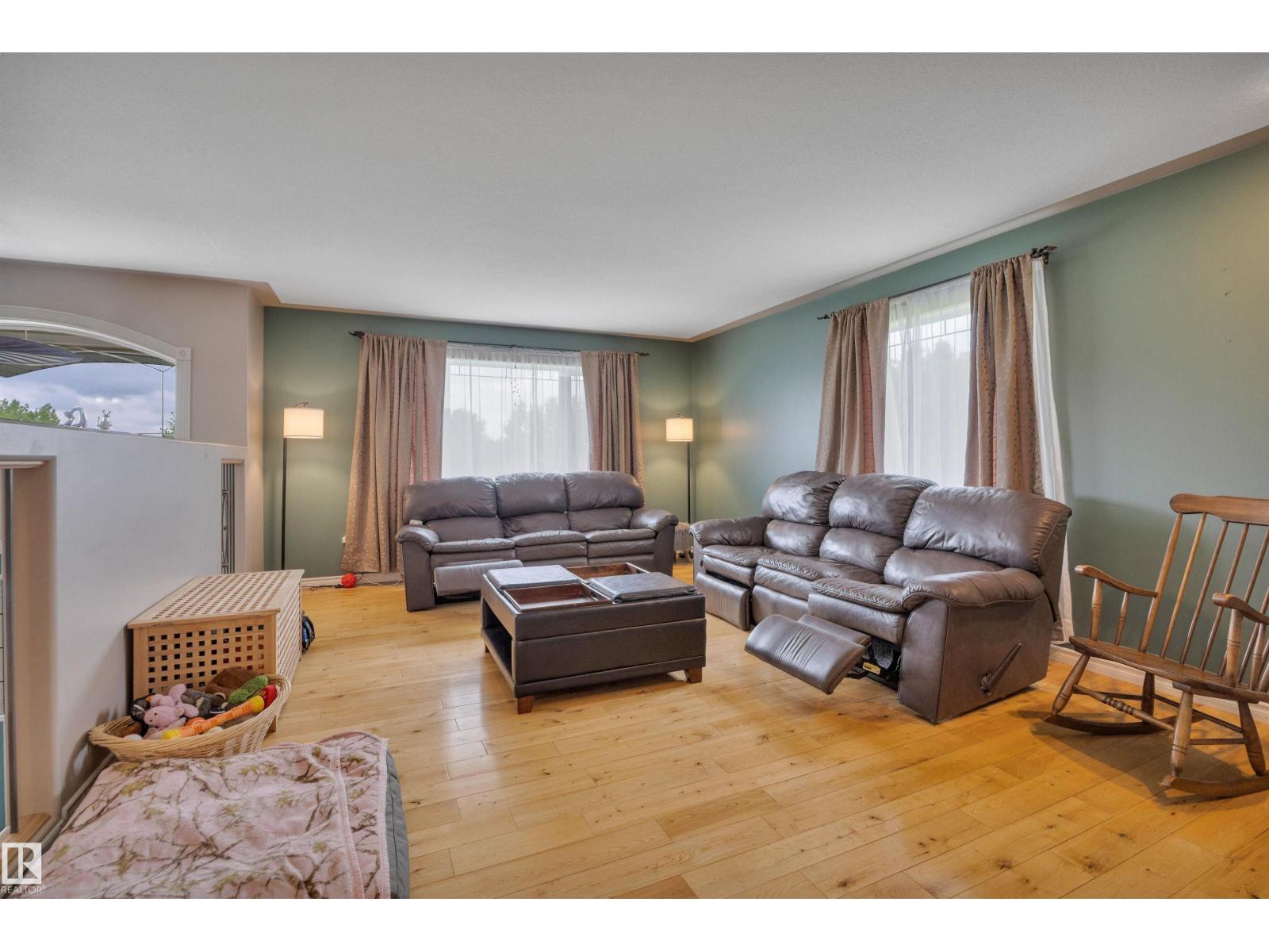 60, 20508 Township Road 502 - 10