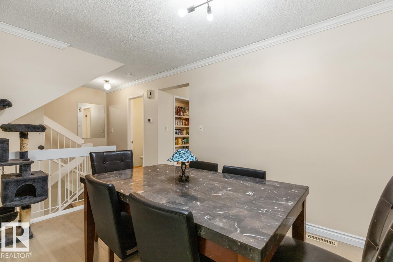 15731 121 ST NW - 12