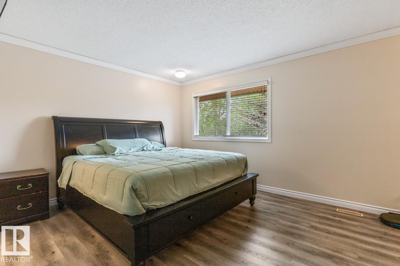 15731 121 ST NW - 20