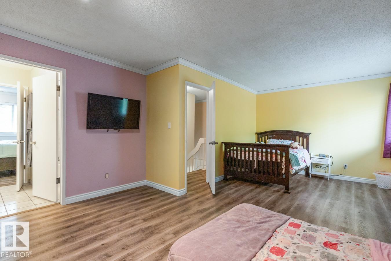 15731 121 ST NW - 24