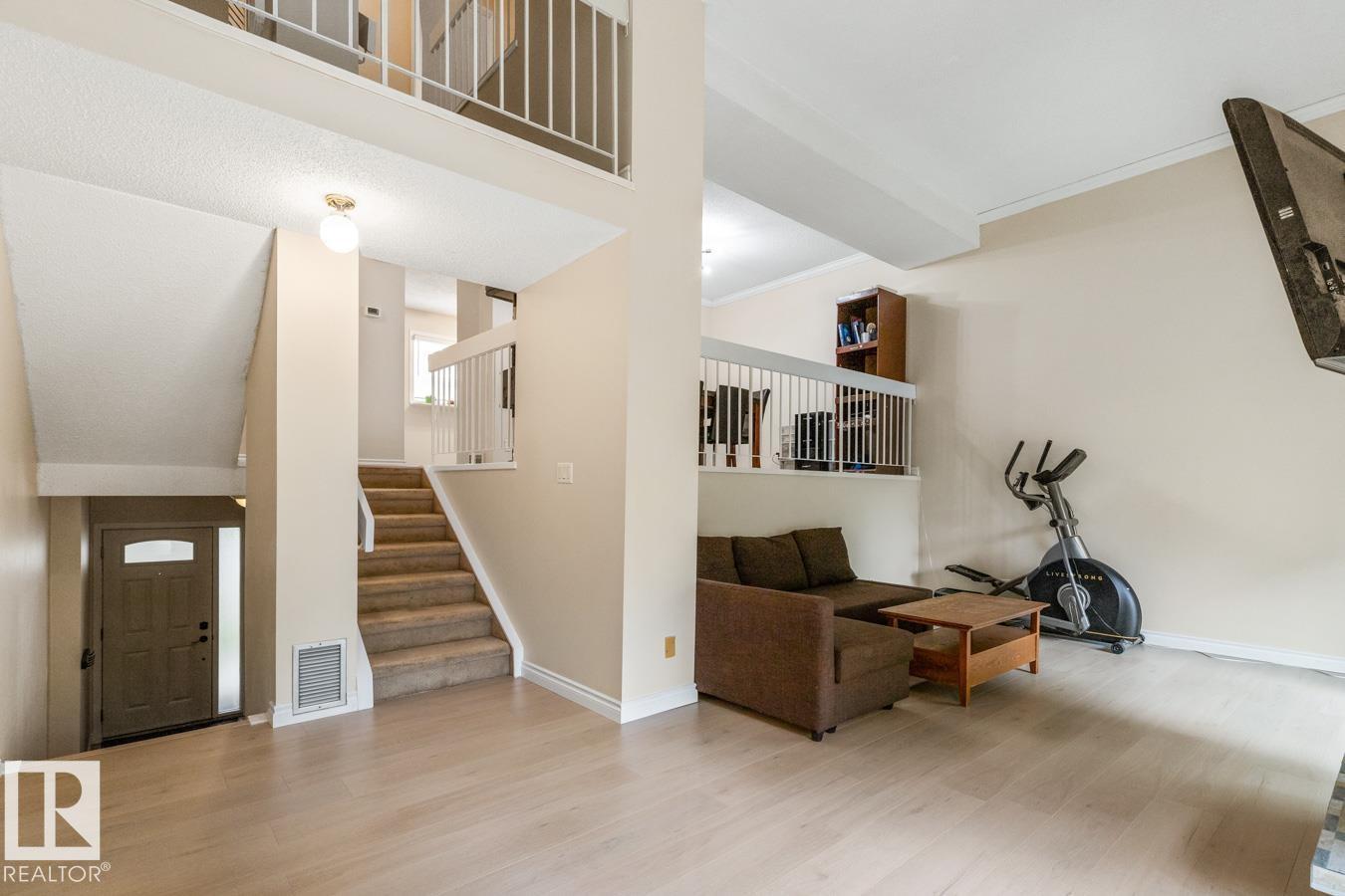 15731 121 ST NW - 5